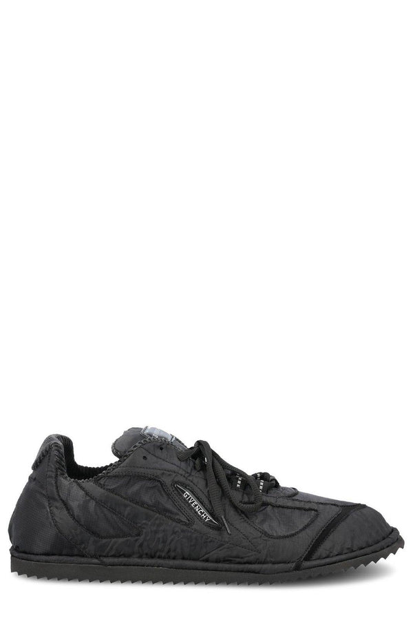 Givenchy Logo Patch Low-top Sneakers - Men