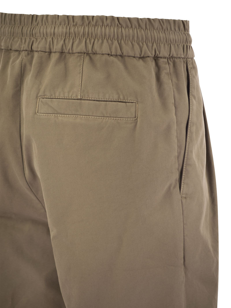 Brunello Cucinelli Bermuda Shorts In Garment-dyed Cotton Gabardine With Drawstring And Double Darts - Men