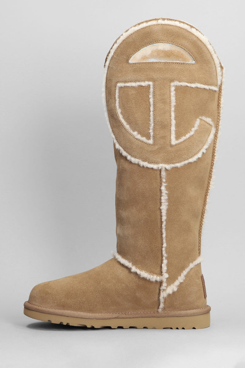 UGG Logo Tall Boot Low Heels Boots In Leather Color Suede - Men