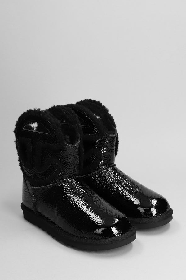 UGG Logo Mini Crinkle Low Heels Ankle Boots In Black Leather - Men