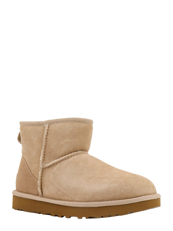 UGG Boots - Women