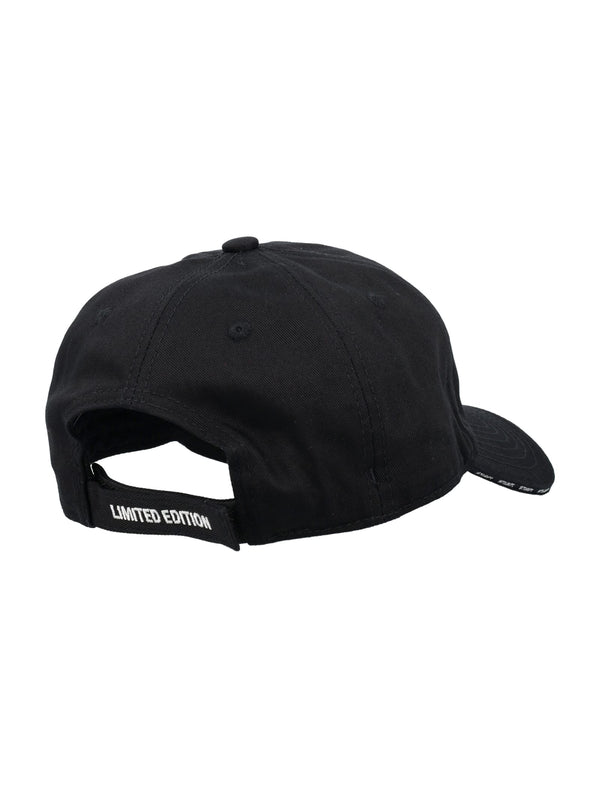 VETEMENTS Iconic Logo Cap - Unisex