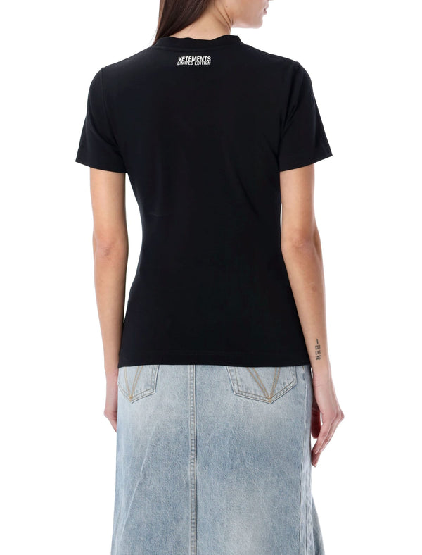 VETEMENTS Embroidered Logo T-shirt - Women