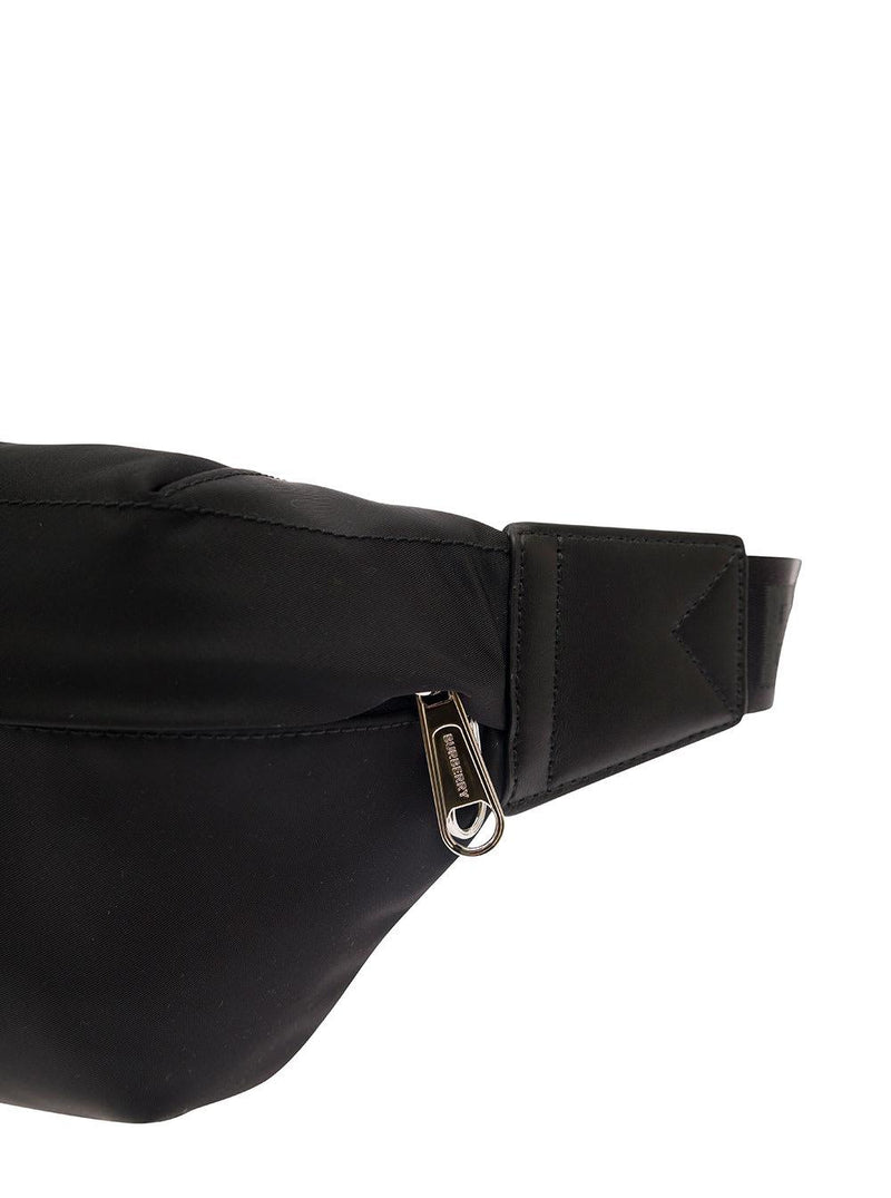 Burberry sonny Black Fanny Pack With Contrasting Logo Print In Nylon Man - Men - Piano Luigi