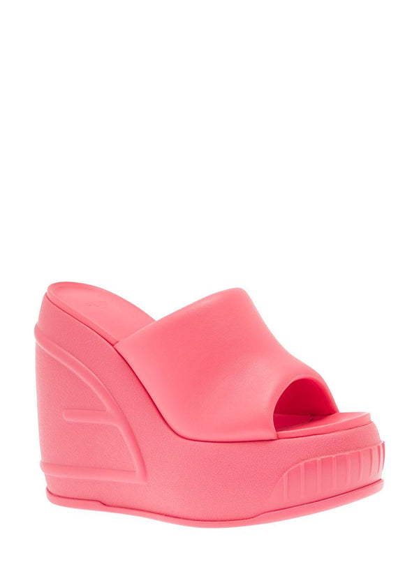 Fendi Pink Platform Slides With Embossed Oversized Ff Pattern In Leather Woman - Women - Piano Luigi