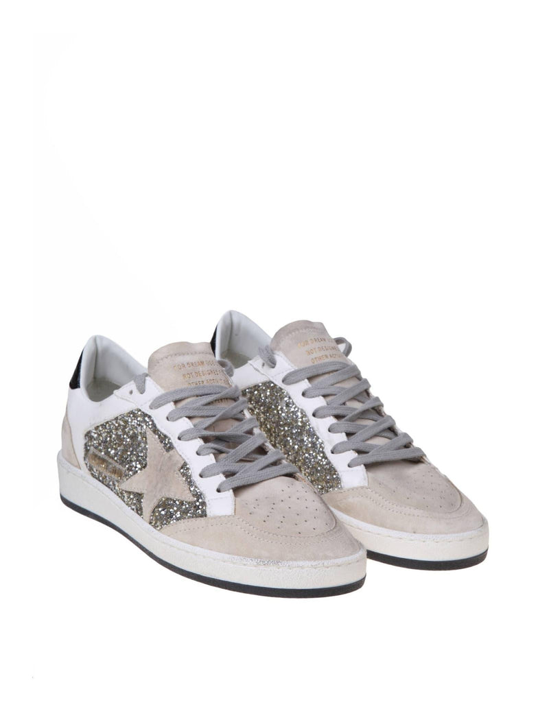 Golden Goose Ballstar Sneakers In White And Silver Suede - Women - Piano Luigi